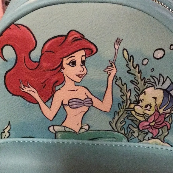 Little mermaid boxlunch exclusive bag - Picture 3 of 6